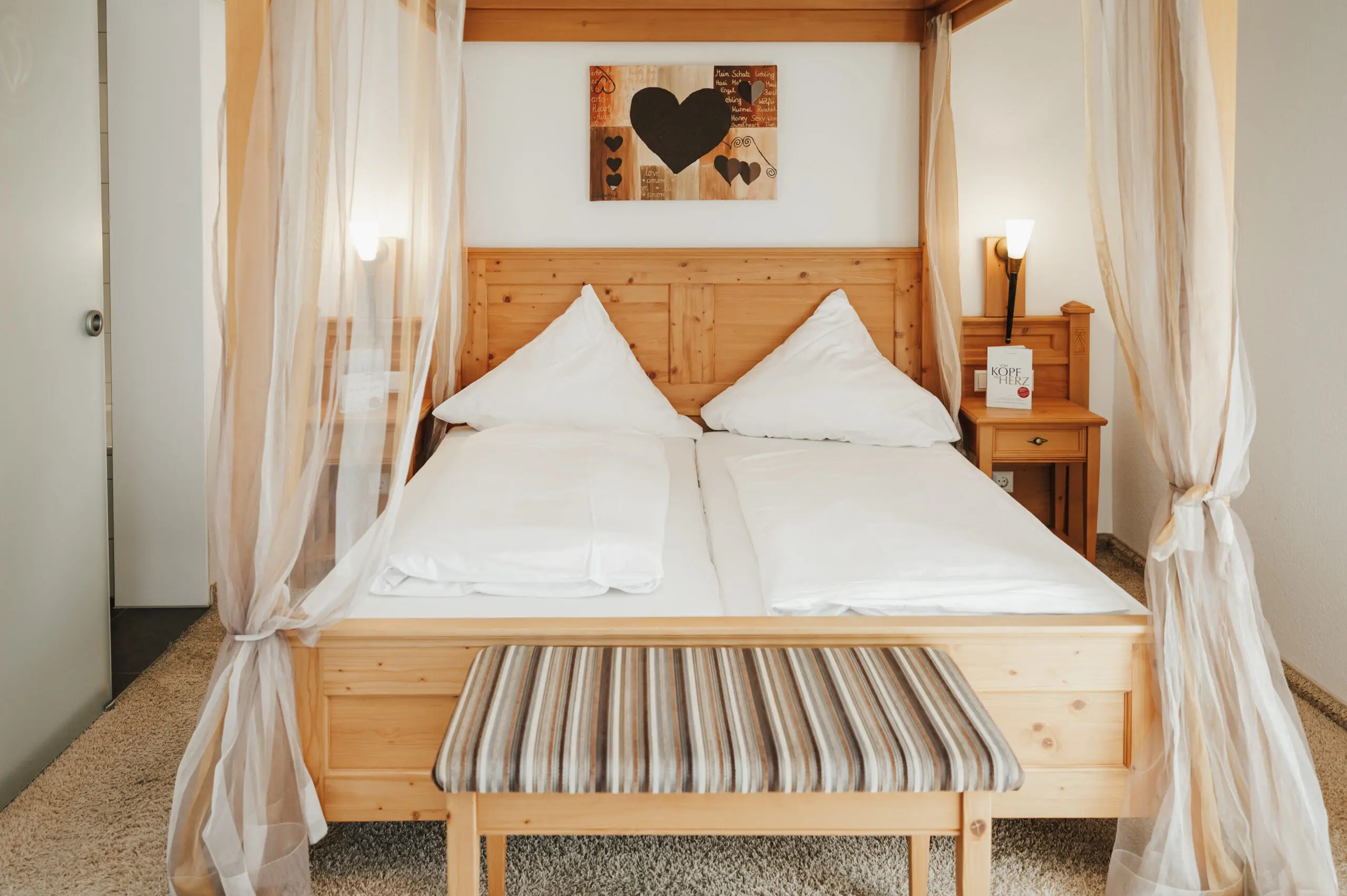 WILLKOMMEN HOTEL ZUR ROSE